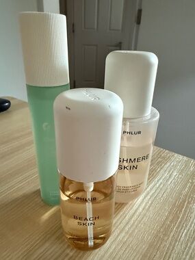 PHLUR Beach Skin & Cashmere Skin Fragrance Bundle + Glossier Sandstone